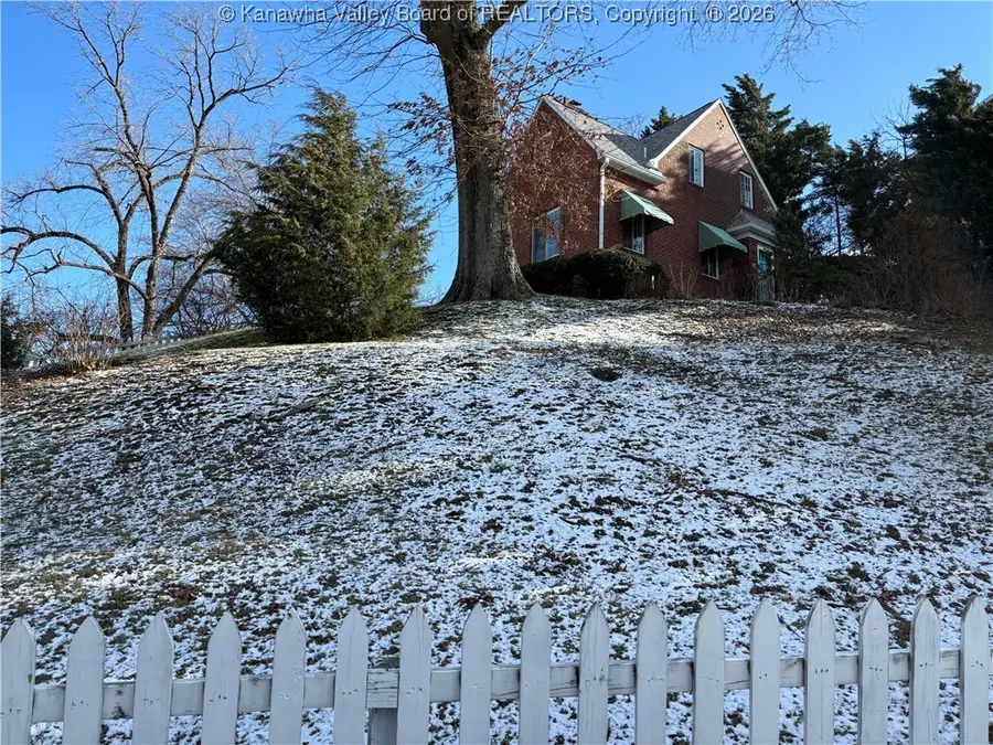 6 Observatory Road, Charleston, WV 25314 - Image #2