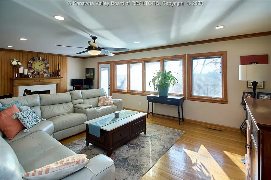 1555 Summit Drive, Charleston, WV 25302 - Image #3