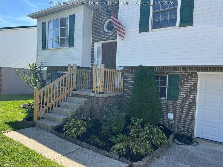 113 Hampton Lane, Hurricane, WV 25526 - Image #2