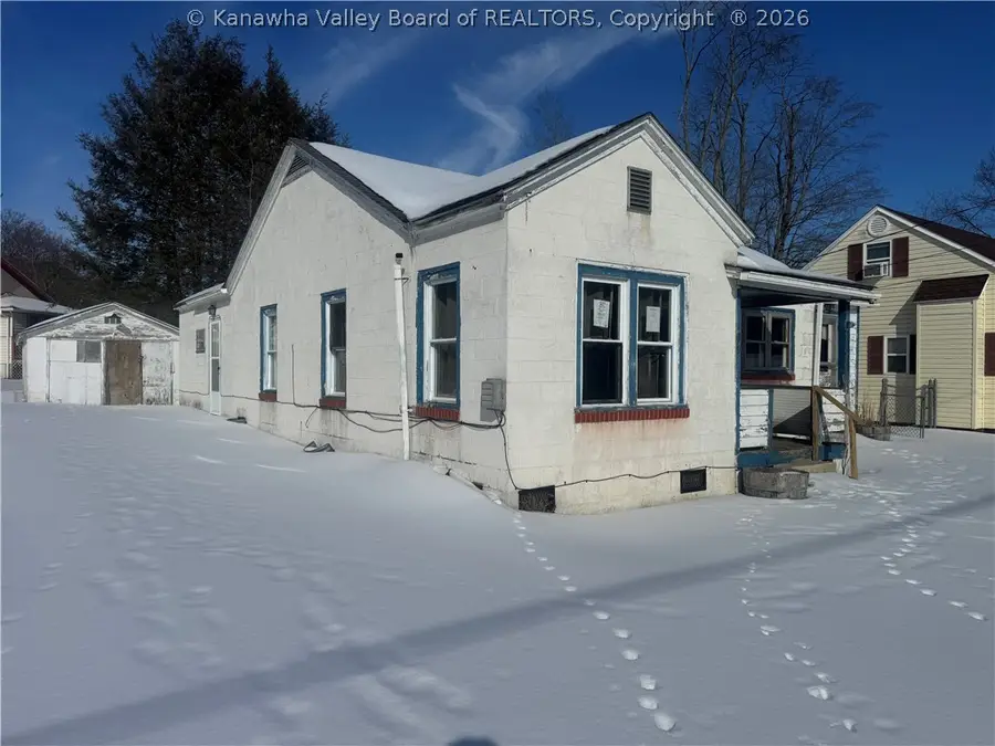 139 Young Street, Rupert, WV 25984 - #2
