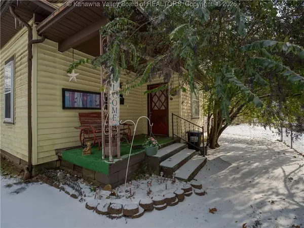 850 Greendale Drive, Charleston, WV 25302