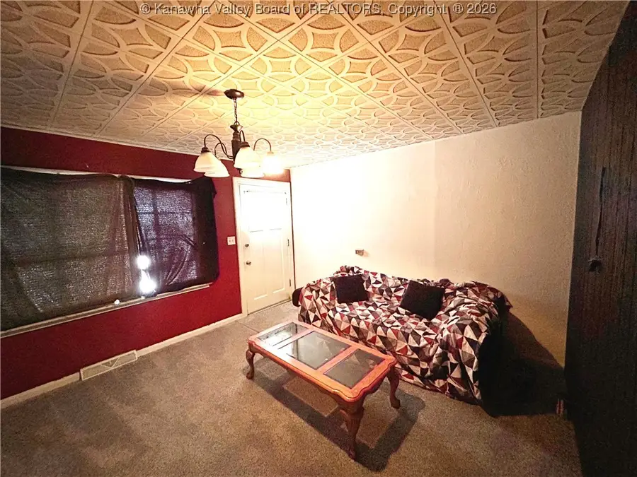 3302 Thomas Avenue, Huntington, WV 25705 - #3