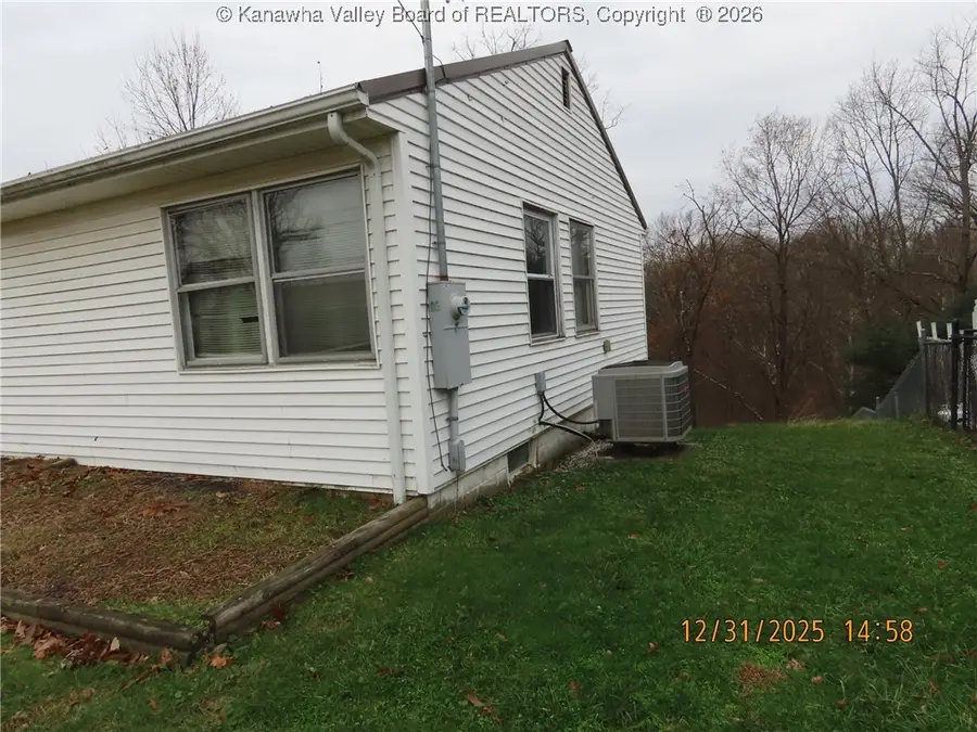 121 Howard Street, New Haven, WV 25265 - #2