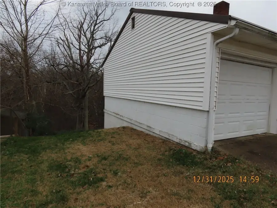 121 Howard Street, New Haven, WV 25265 - #3