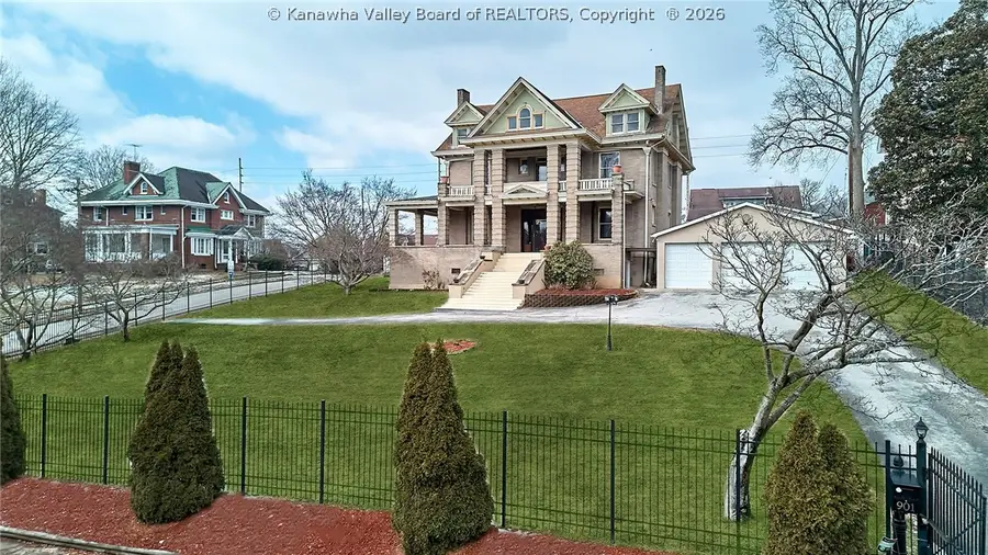 901 Edgewood Drive, Charleston, WV 25302 - #2