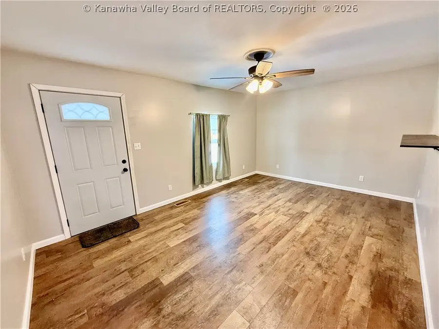 302 Clemens Court, Huntington, WV 25704 - #3