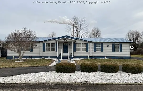 207 Midway Drive, New Haven, WV 2526