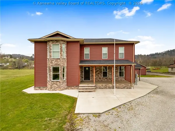 6800 Parkersburg Road, Sandyville, WV 25275