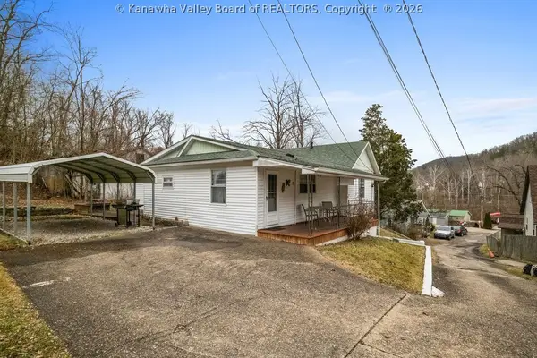 224 Easter Road, Nitro, WV 25143