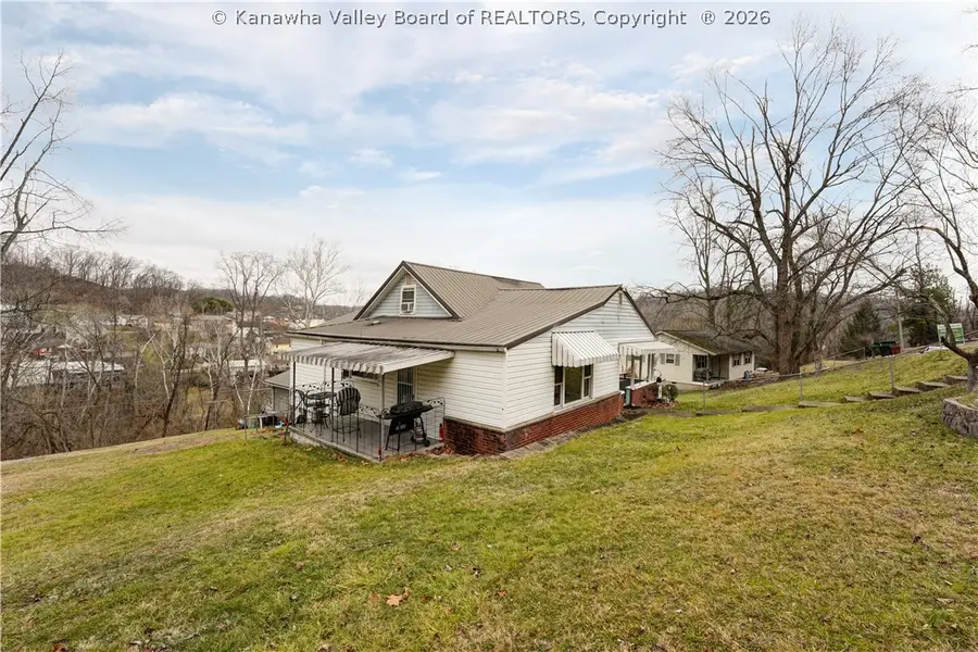 140 Roberts Road, Dunbar, WV 25064 - #2
