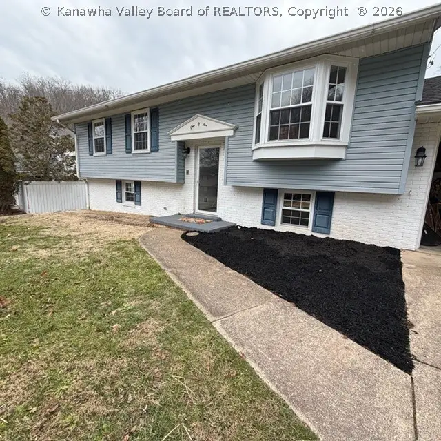 105 Brookhaven Circle, Nitro, WV 25143 - #1