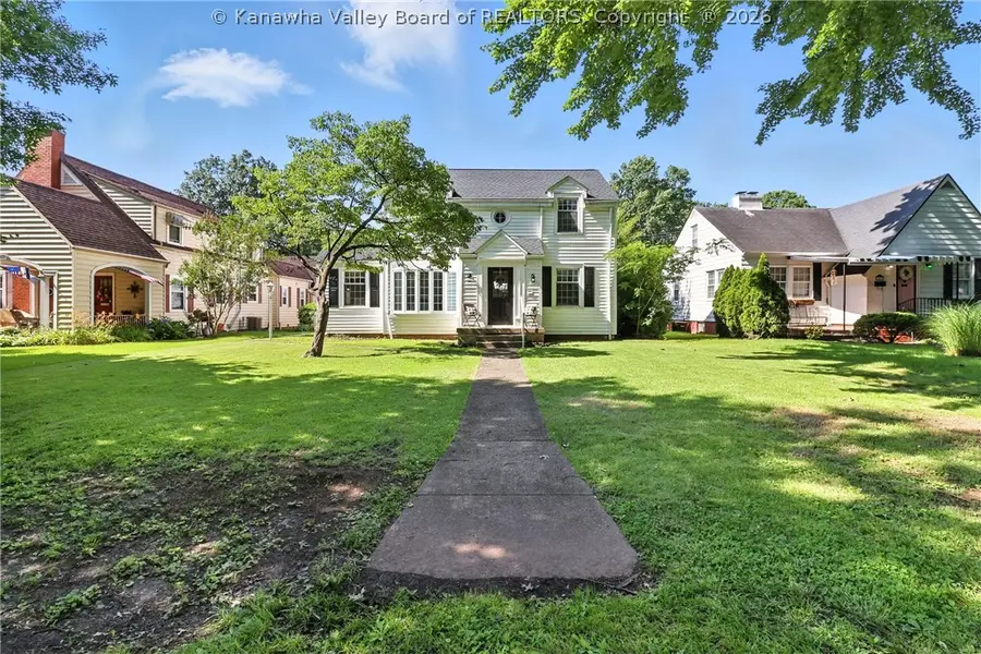 3821 Staunton Avenue Se, Charleston, WV 25304 - #3