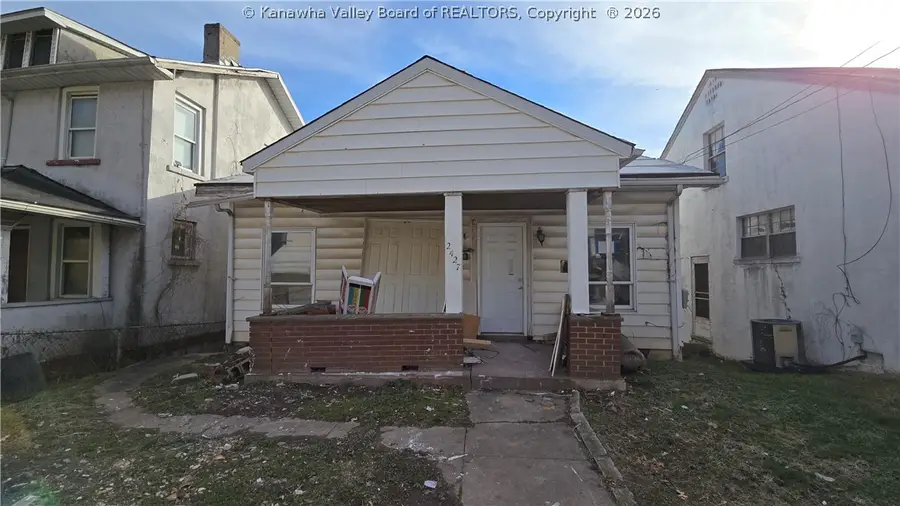 2427 Washington Street, Charleston, WV 25387 - #2