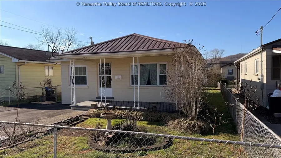2153 Cleveland Avenue, Saint Albans, WV 25177 - #3