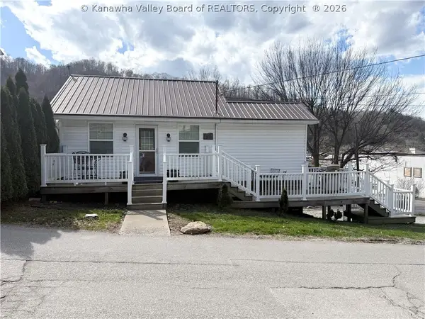 690 Hopkins Avenue, Danville, WV 25130
