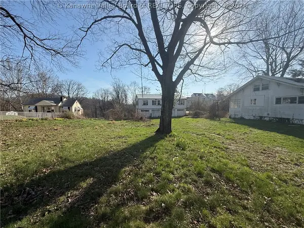 1301-1303 Camden Drive, Charleston, WV 25302