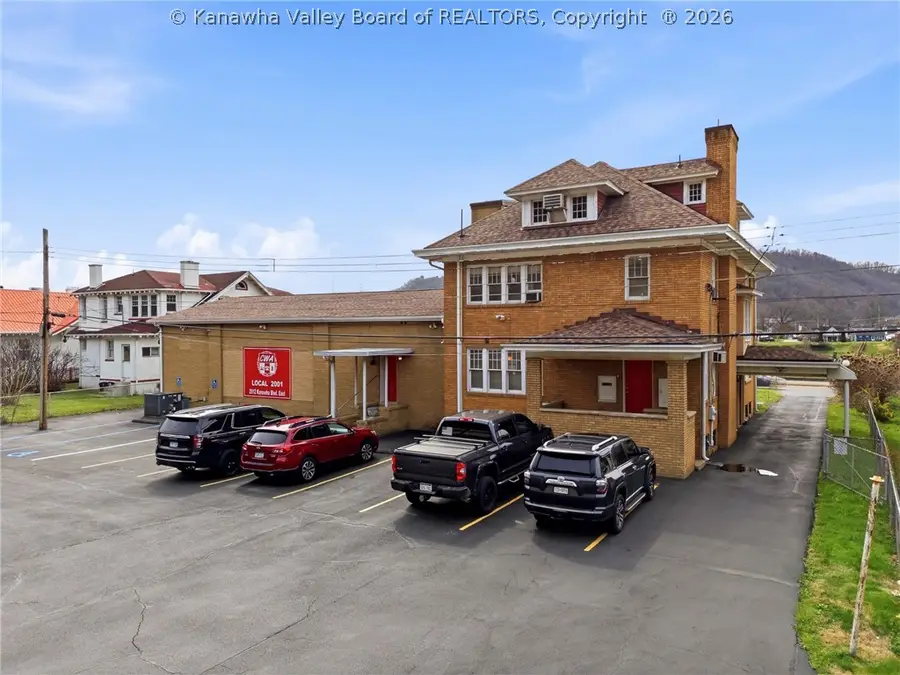 2512 Kanawha Blvd E, Charleston, WV 25311 - #3