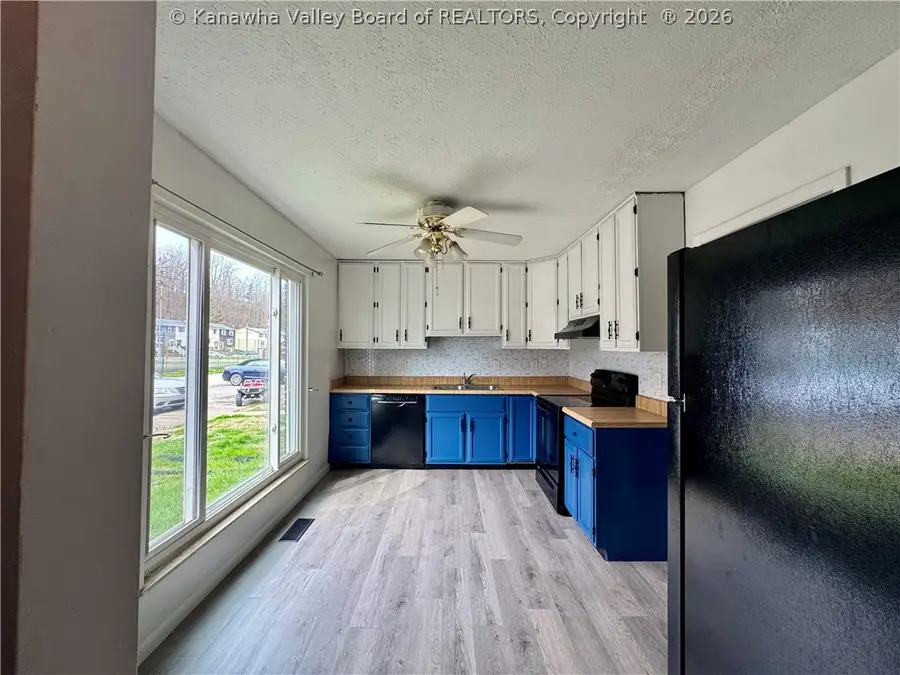 44 Sitting Bull Drive, Saint Albans, WV 25177 - #3