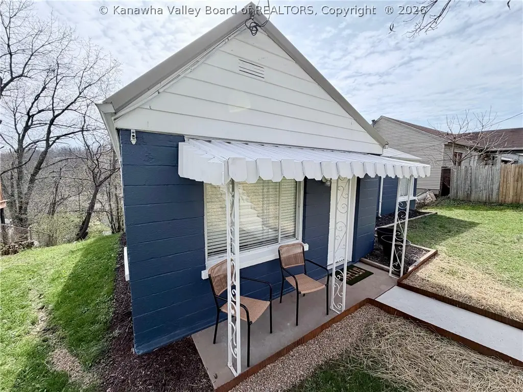 120 Pine Street, Dunbar, WV 25064 - #1