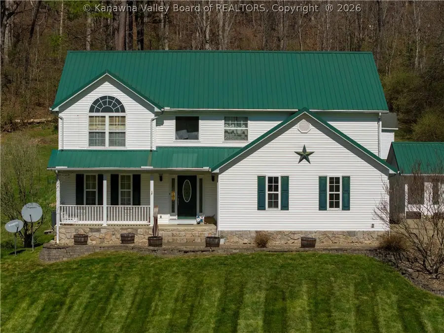 856 Hurricane Creek Road, Hurricane, WV 25526 - #2