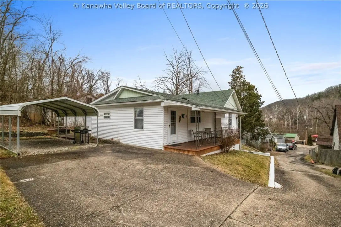 224 Easter Road, Nitro, WV 25143 - #1