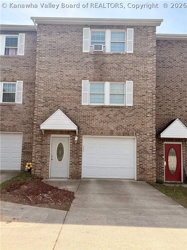 2 Brick Circle, Cross Lanes, WV 25313