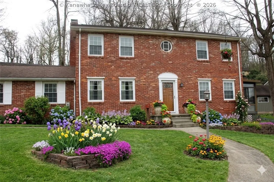 229 Scenic Drive, Saint Albans, WV 25177 - #1
