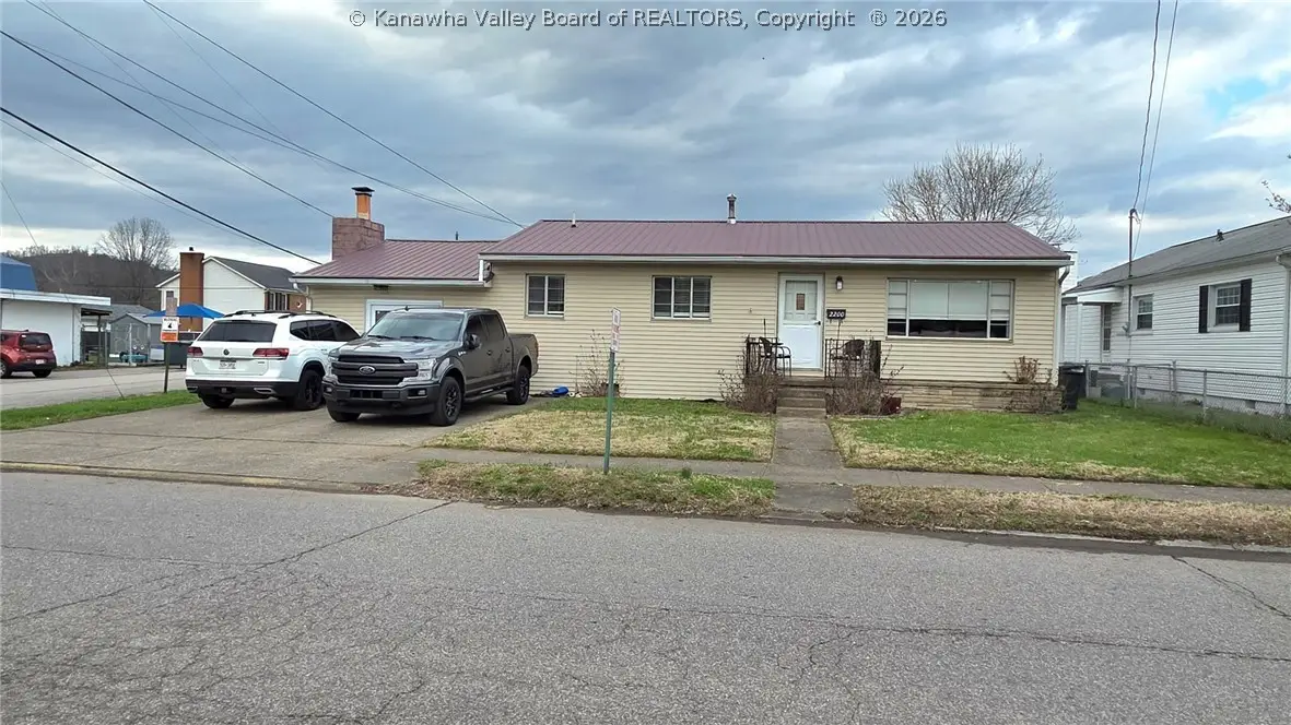 2200 Washington Avenue, Saint Albans, WV 25177 - #1