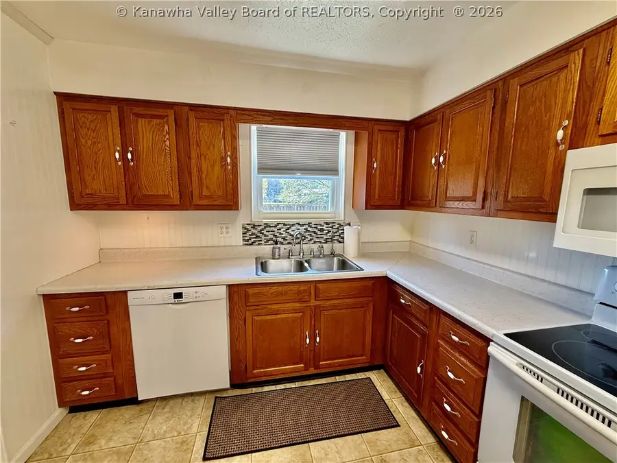 119 2nd Avenue, Ravenswood, WV 26164 - #3