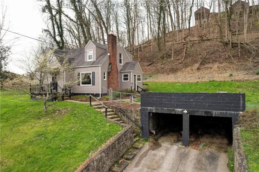 1054 Montrose Drive, South Charleston, WV 25303 - #3