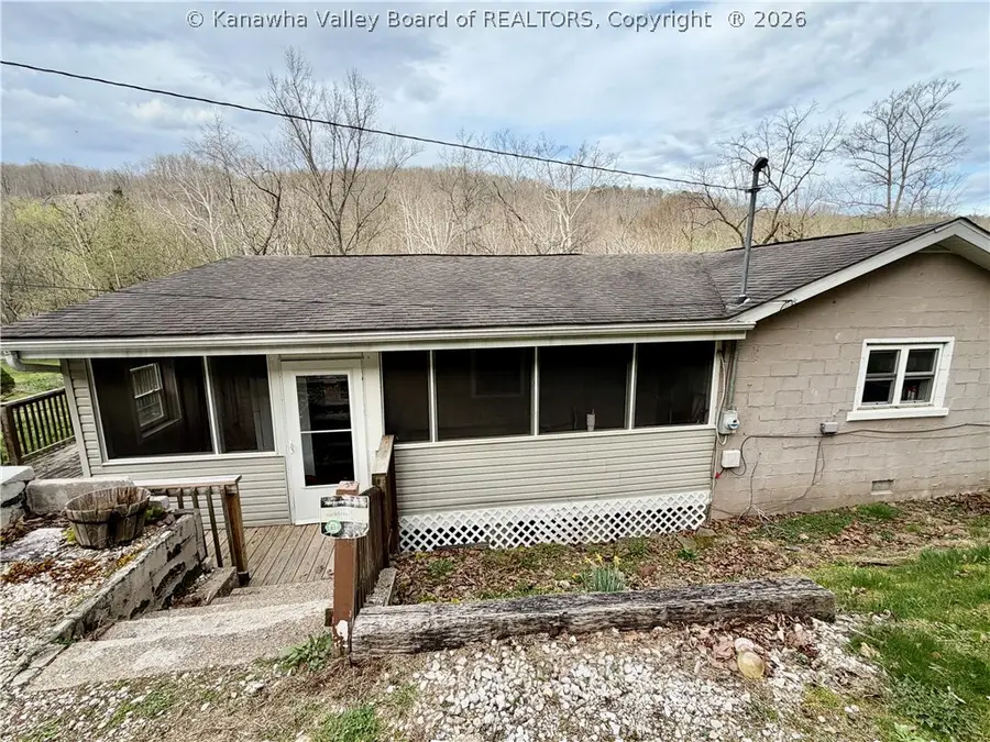 2011 Morris Creek Road, Clendenin, WV 25045 - #3