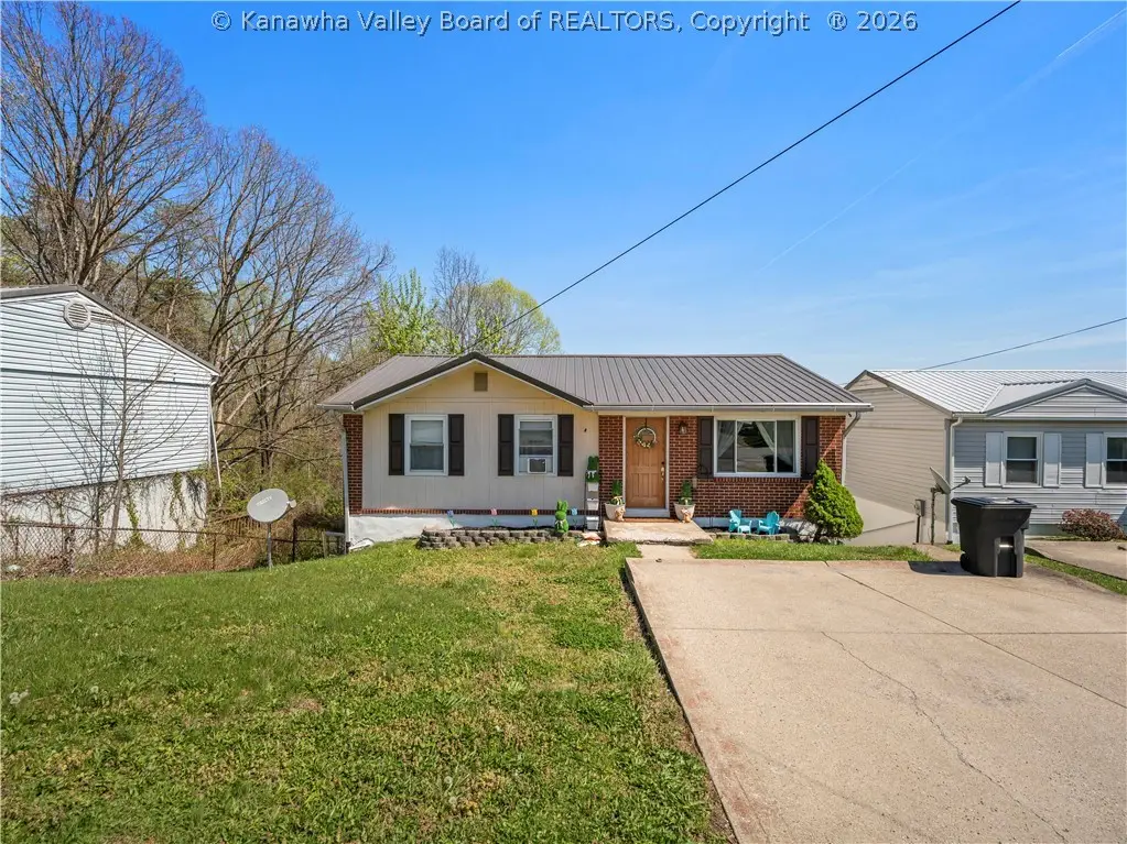 1452 Clearview Heights Road, Charleston, WV 25312 - #1