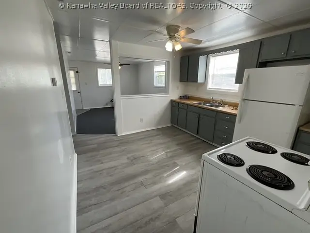 1914 Orchard Avenue, Belle, WV 25015 - #3