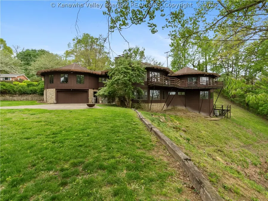 328 Mckinley Avenue, Charleston, WV 25314 - #2