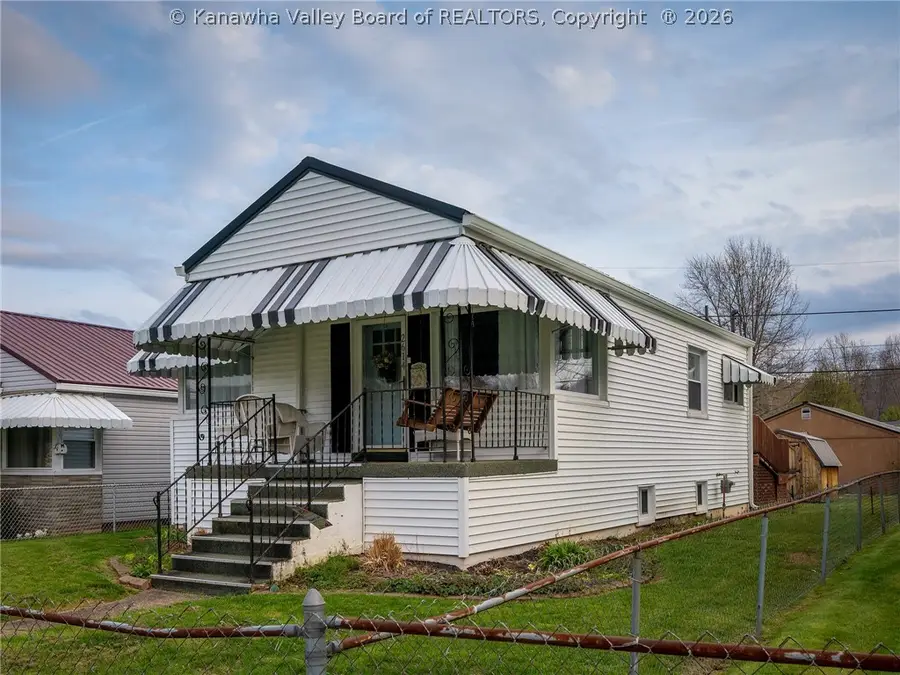 2614 Washington Avenue, Saint Albans, WV 25177 - #3