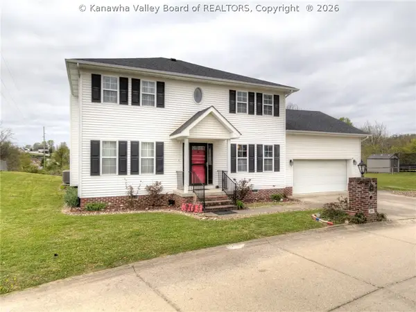 301 Lower Overlook Drive, Hurricane, WV 25526