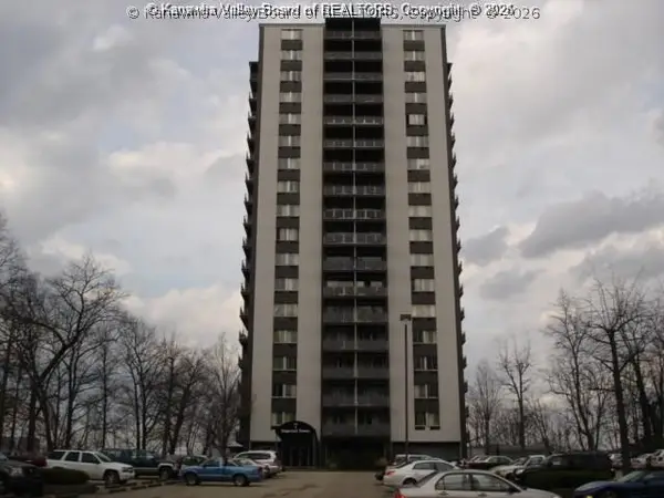 1800 Roundhill Road #1204, Charleston, WV 25314