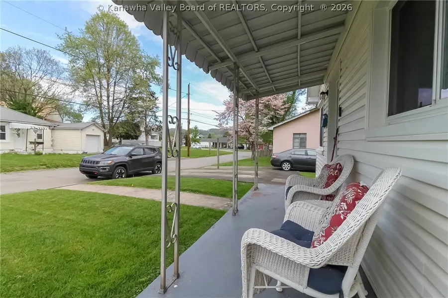 850 Valley Pike Drive, Saint Albans, WV 25177 - #2
