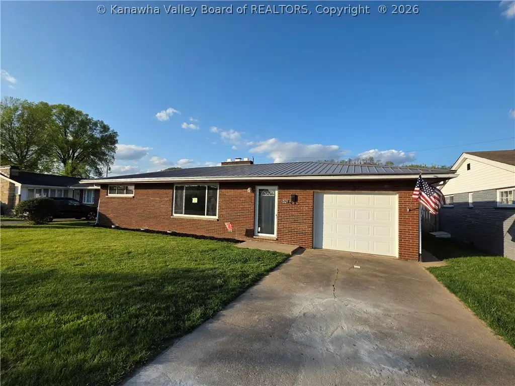 1321 Valentine Circle, Nitro, WV 25143 - #1