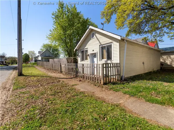 301 Division Street, Huntington, WV 25702