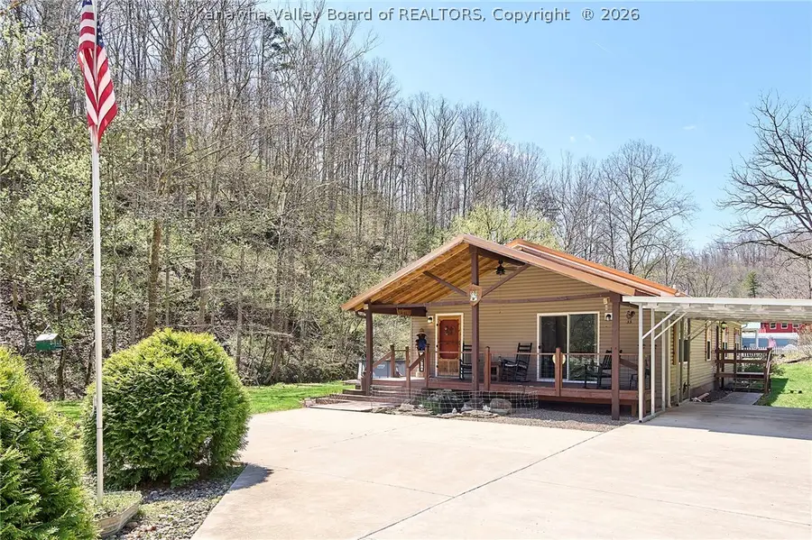 965 Mccomas Branch Road, Milton, WV 25541 - #2