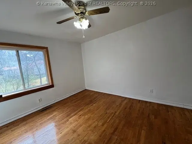 916 Lincoln Avenue, South Charleston, WV 25309 - #3