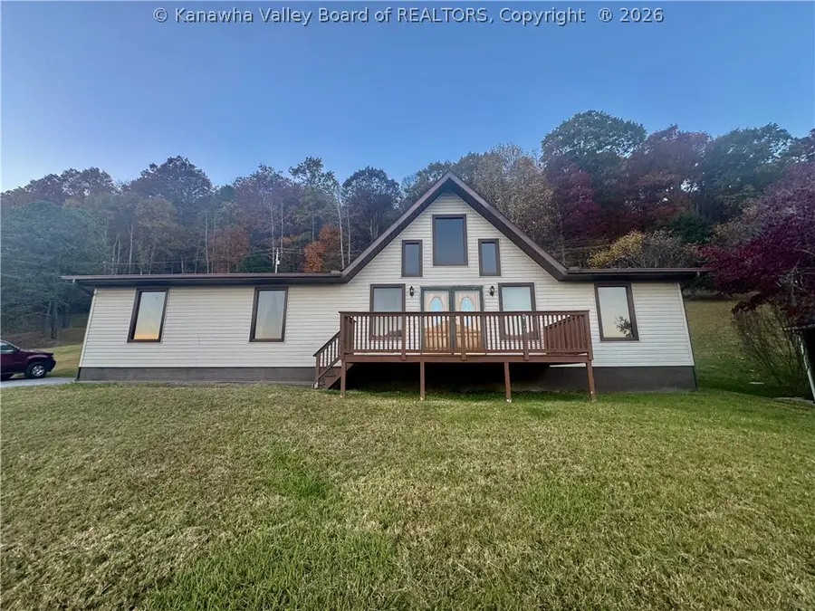 90 Dogwood Lane, Madison, WV 25130 - #2