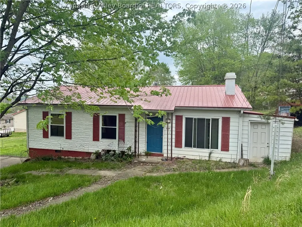 310 Walnut Drive, Hurricane, WV 25526 - #1