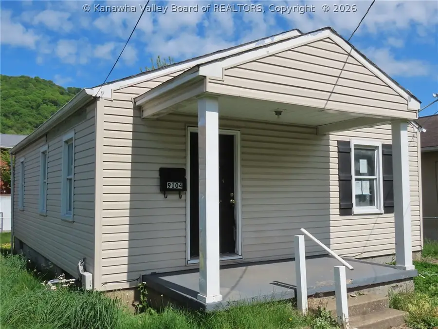 9104 Maryland Avenue, Marmet, WV 25315 - #2