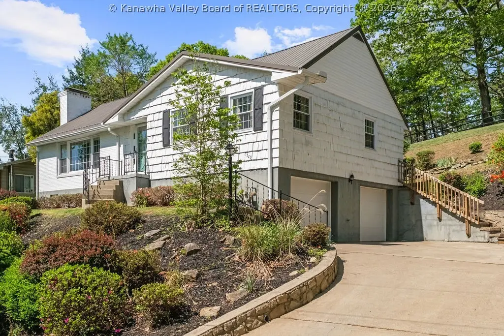 1529 Summit Drive, Charleston, WV 25302 - #1