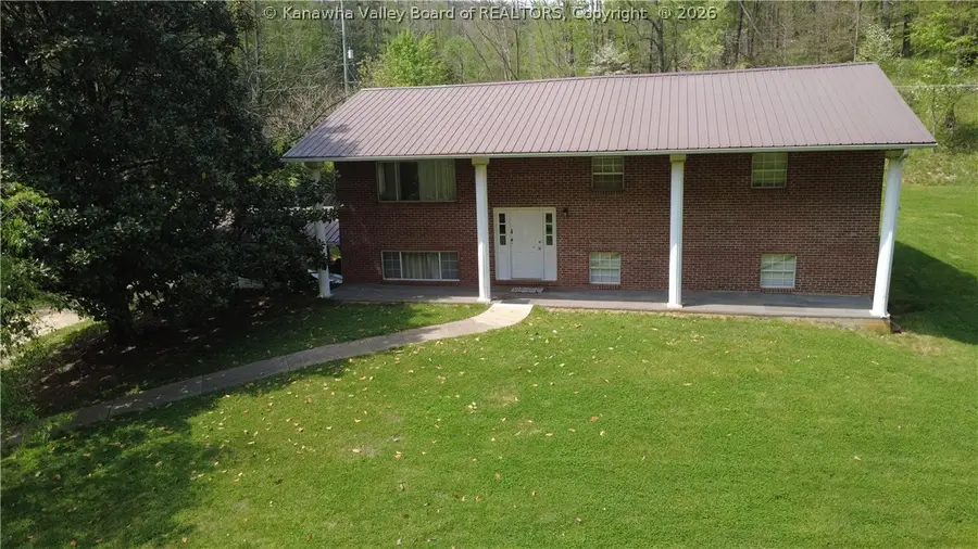 6 Atha Road, West Hamlin, WV 25571 - #2