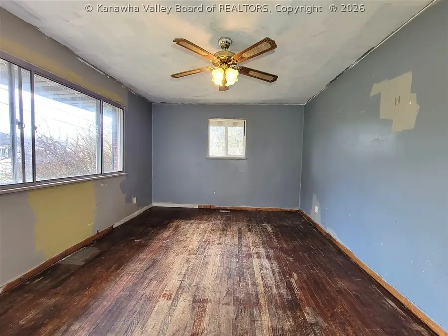 113 Park Drive, Elkview, WV 25071 - #2
