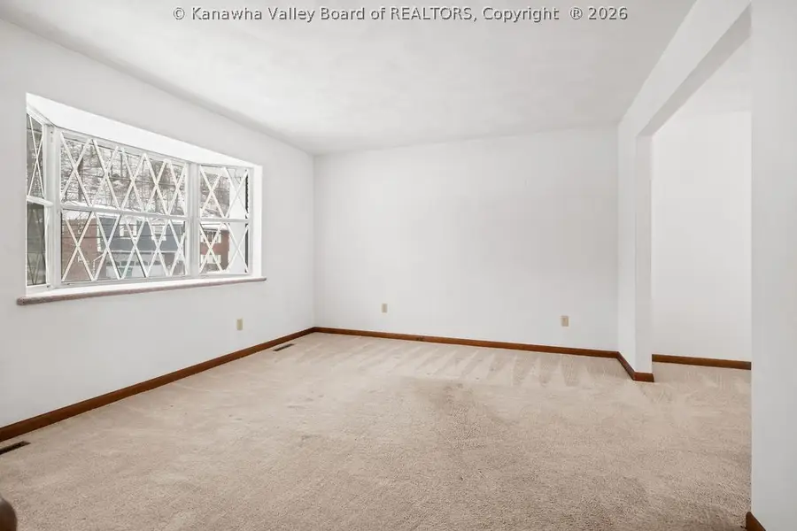 54 Oakmont Drive, Poca, WV 25159 - #3
