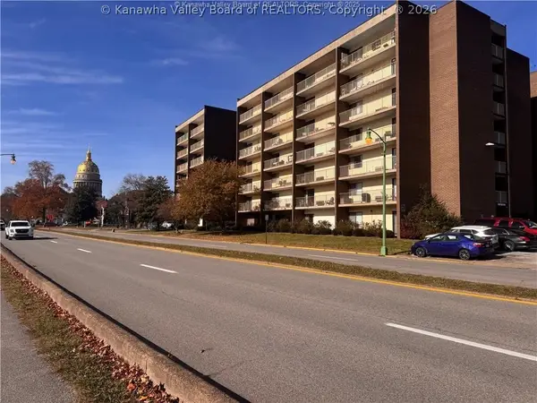 2106 Kanawha Boulevard E #303, Charleston, WV 25311